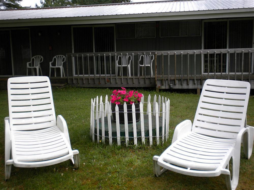Bears Lair Inn Stowe Extérieur photo