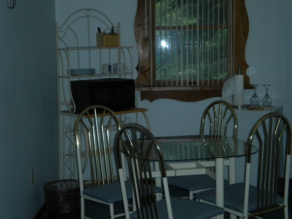 Bears Lair Inn Stowe Extérieur photo