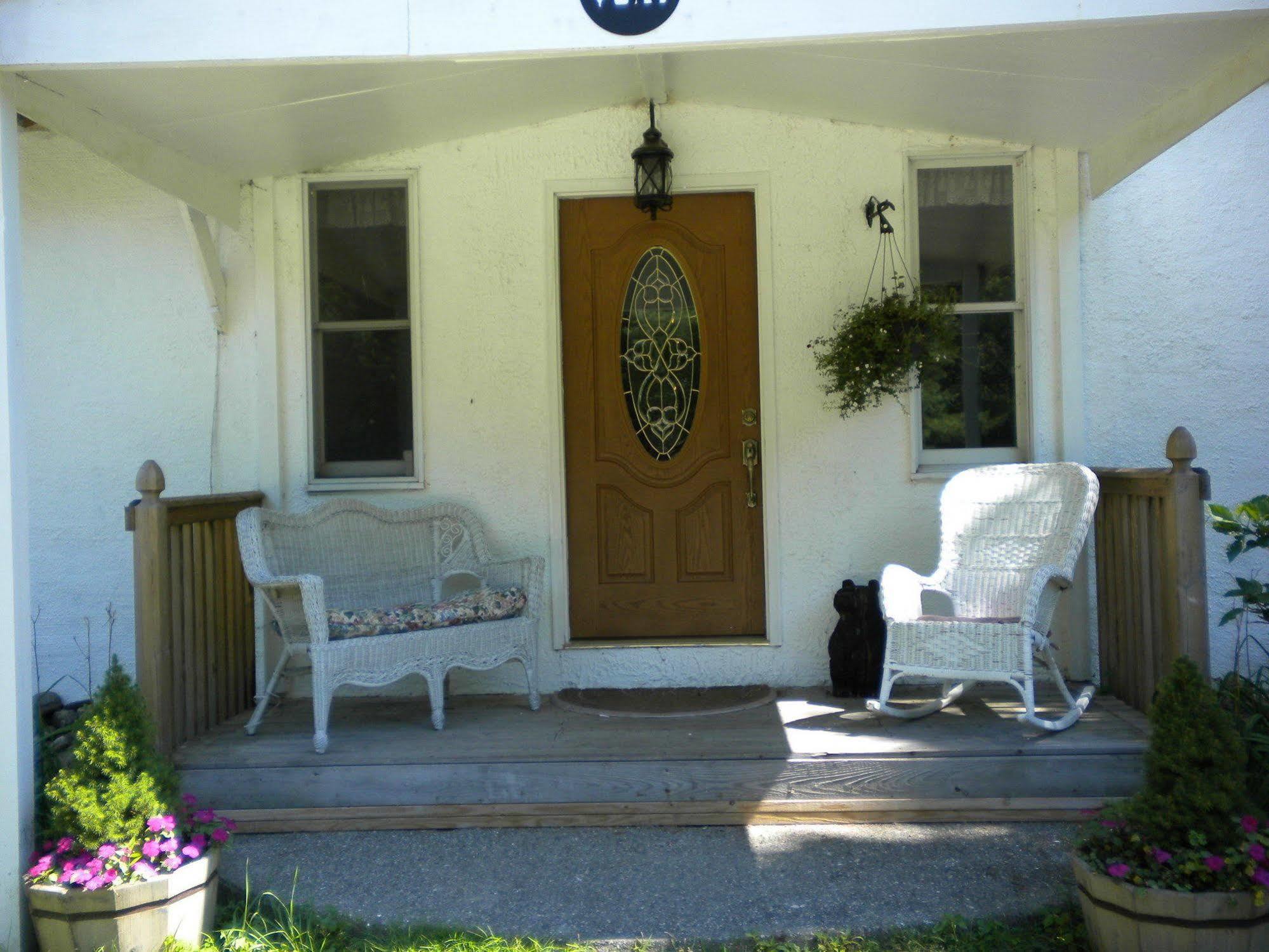 Bears Lair Inn Stowe Extérieur photo